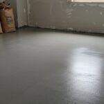 Ile worków gotowej wylewki kupić na 10 m²? Prosty kalkulator i zużycie materiału